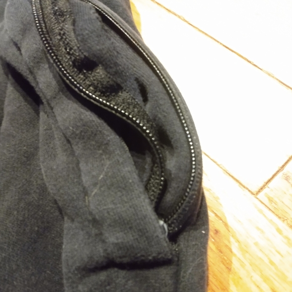 Medium Mens Champs Black Sweatpants cuffed legs with zipper pocket - Picture 3 of 4